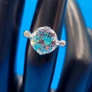 2ct CZ Set In 925 Silver Ring
